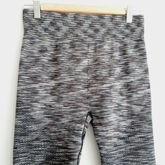 AERIE Chill Play Move High Waist Seamless Legging Sz L - Picture 2 of 7